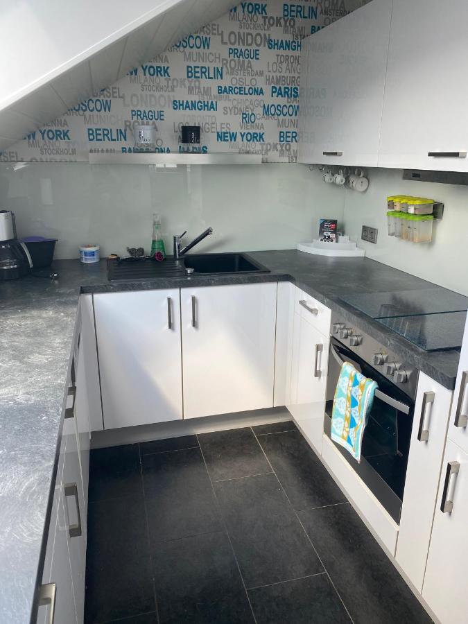 Moderne Ferienwohnung Neckarschleife Mit Klimaanlage Kirchheim am Neckar Eksteriør bilde